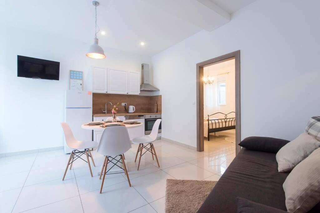 Apartman M&S 1 Kali, Otok Ugljan Apartman Kültér fotó