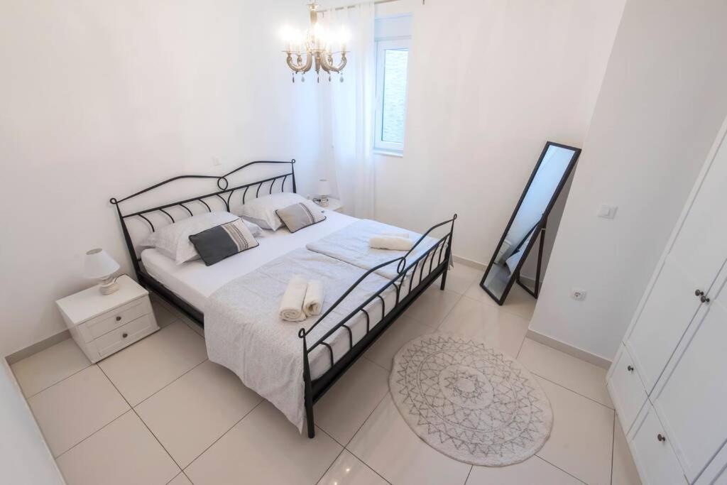 Apartman M&S 1 Kali, Otok Ugljan Apartman Kültér fotó